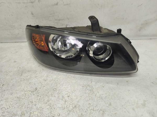 PHARE DROIT NISSAN - Vue 1